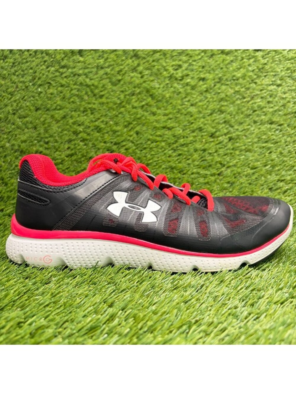 Under Armour Micro G Assert 6 Womens Size 9.5 Black Red Running Shoes Sneakers